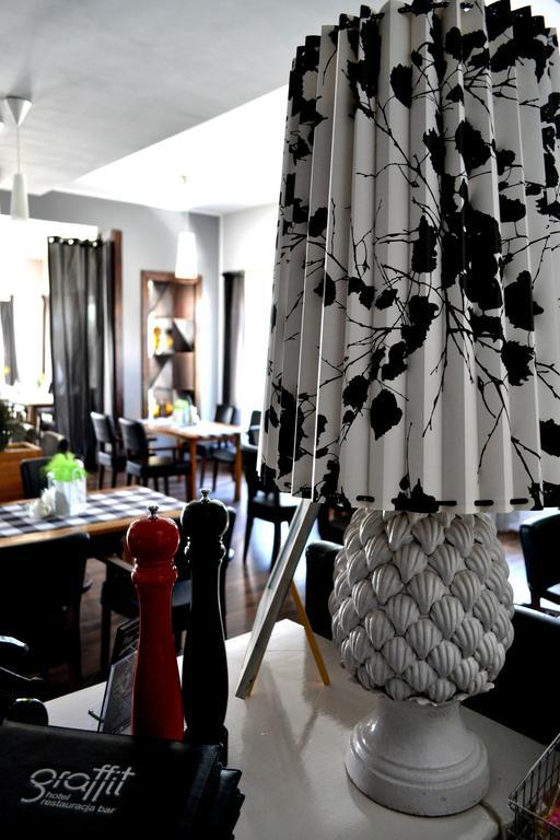 Hotel Graffit Swiebodzin Ngoại thất bức ảnh
